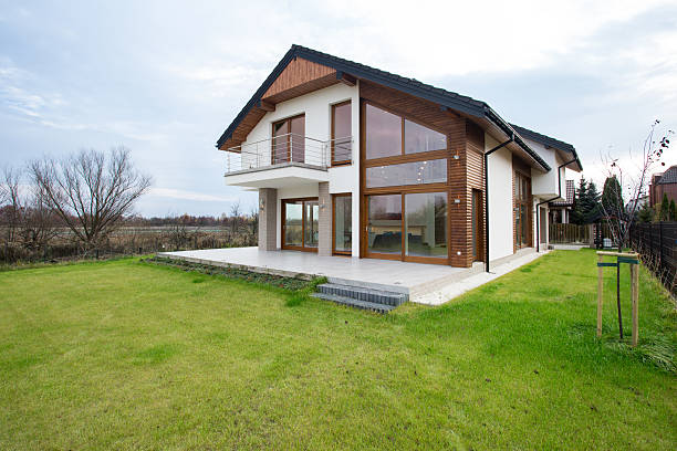 istock Modern house in the suburbs 464705782