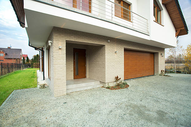 istock House entrance from the outside 464715738