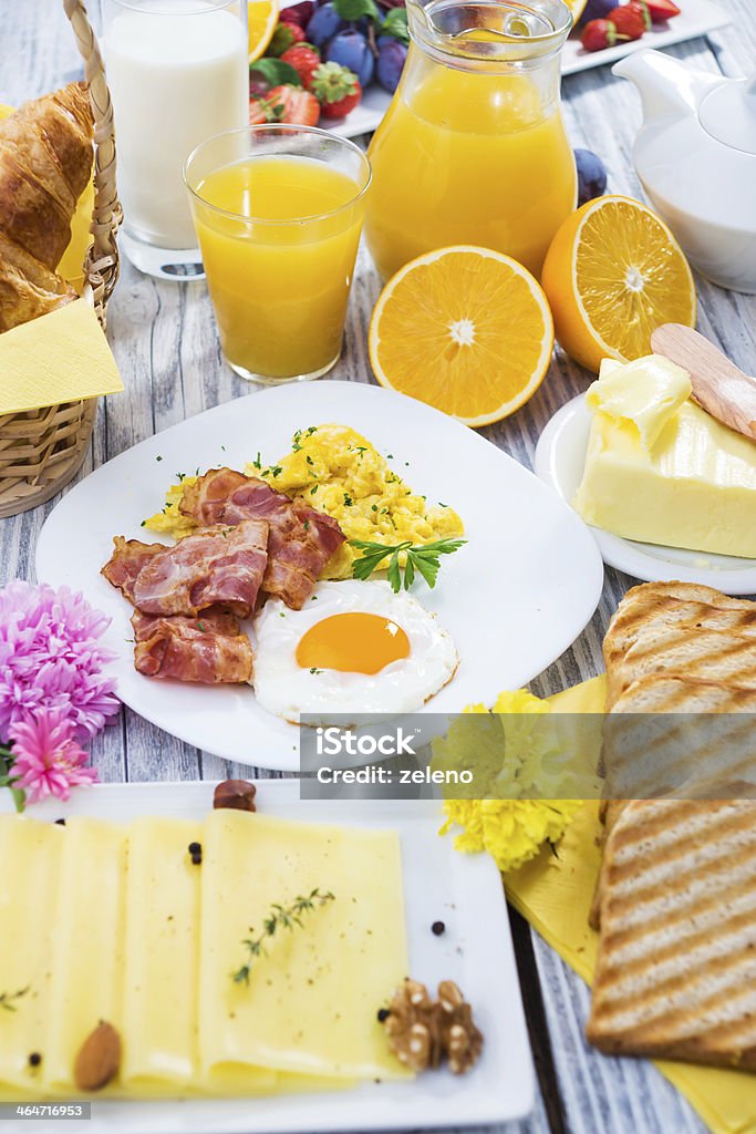 El desayuno - Foto de stock de Abundancia libre de derechos
