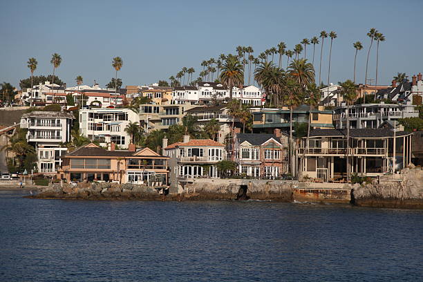 istock Newport Beach Houses 464725956