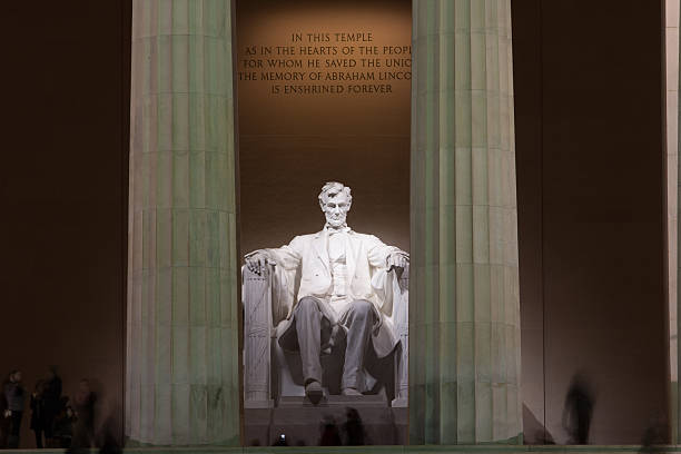 istock Lincoln Memorial at Night 464749508