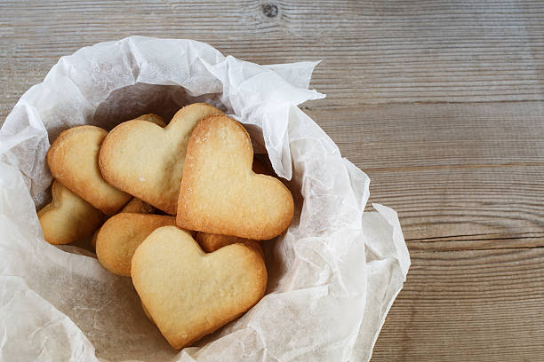 herzförmige cookies - cookie heart shape shortbread christmas stock-fotos und bilder