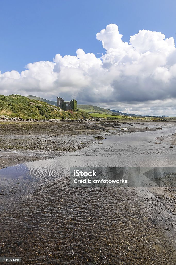 Ballycarbery Castello di tidal creek - Foto stock royalty-free di Ambientazione esterna