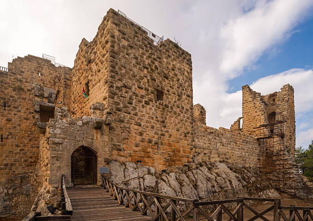 le château de à ajloun - ajlun photos et images de collection