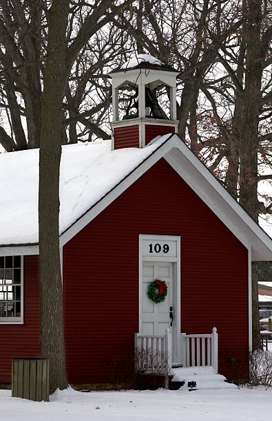 istock Little red schoolhouse 464817035