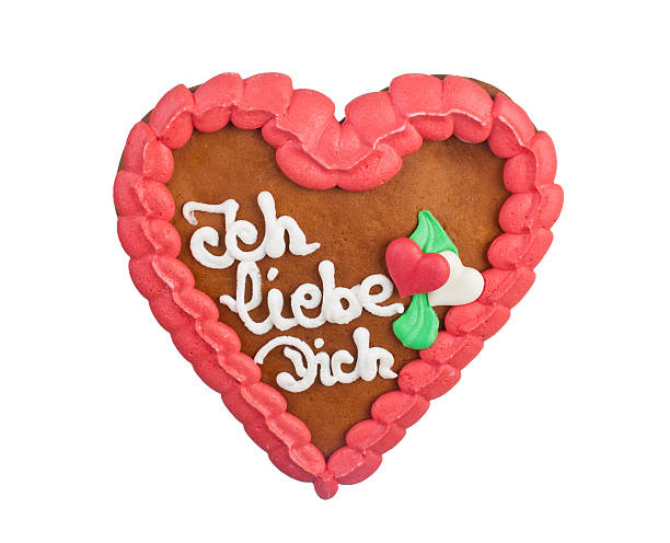 istock Lebkuchenherzen gingerbread Heart cookie 464821665