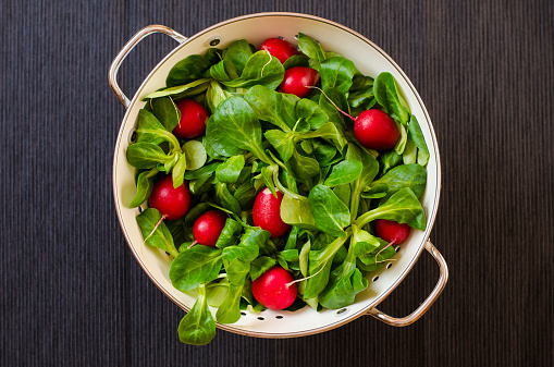 lettuce with radish, healthy salad