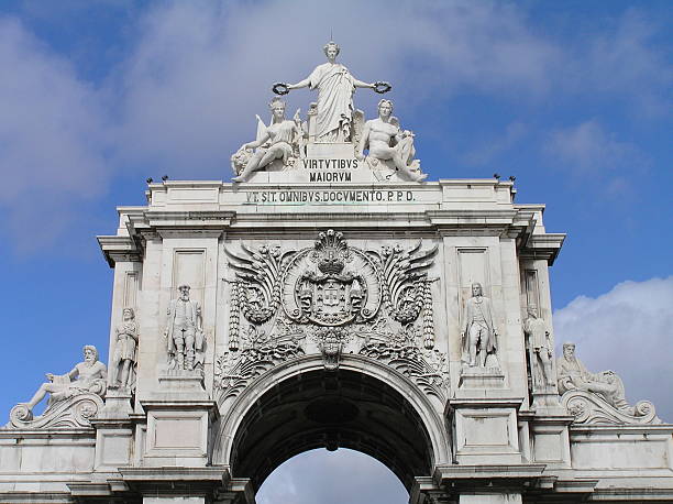 istock Triumphal Arch da Rua Augusta , Lisbon 464864856