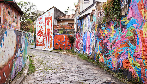 Urban expression A street in a poor townhttp://195.154.178.81/DATA/istock_collage/0/shoots/783496.jpg favela stock pictures, royalty-free photos & images