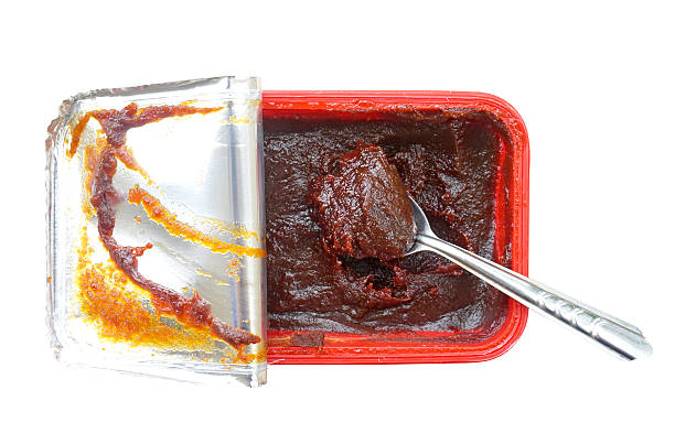 istock Hot Spicy Sauce in a box isolate with clipping path 464898198