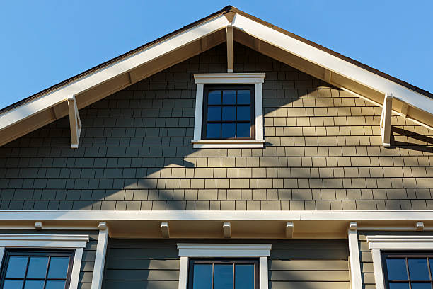 istock Front Roof line of an Upscale Home 464900449
