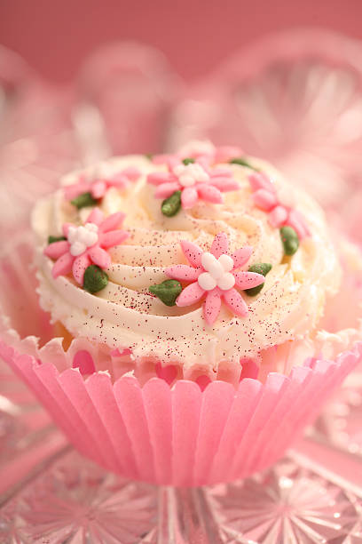 istock Pink Fairy Cake 464912891