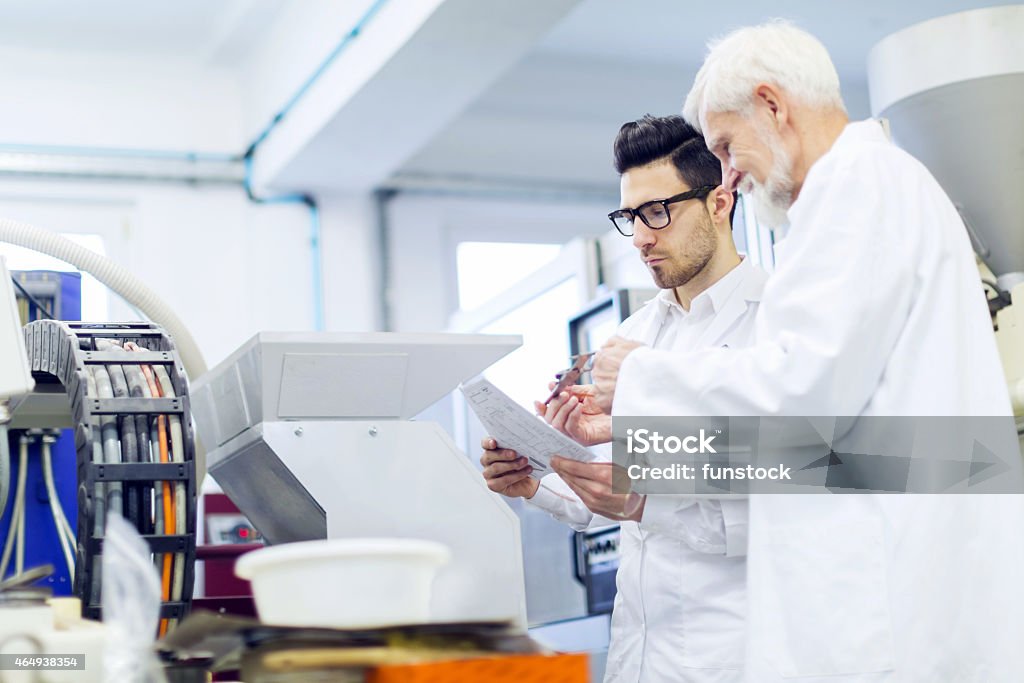Problem Solving Factory Example Engineers At Work Factory Problem Solving Machine Experiences Stock ...