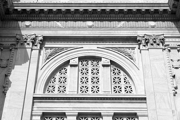 istock Anantasamakom throne hall, Bangkok in Thailand 464966548