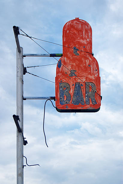 istock Vintage Motel Sign on Old Route 66 464966888