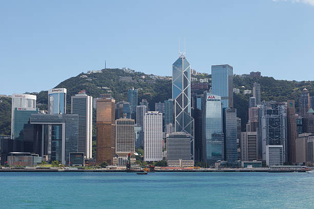 skyline von hongkong - the bank of china tower stock-fotos und bilder