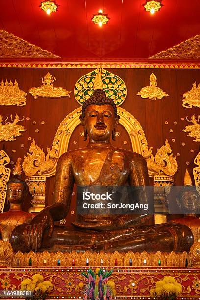 Foto de Buda De Estar e mais fotos de stock de Budismo - Budismo, Conceito, Cor Vibrante