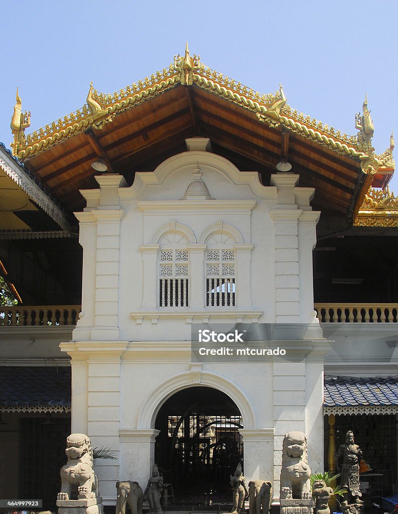 Colombo, Sri Lanka: Gangaramaya Temple Colombo, Sri Lanka: Gangaramaya Temple entrance - Colombo's biggest Buddhist temple - Slave island, on Beira Lake - photo by M.Torres Arch - Architectural Feature Stock Photo