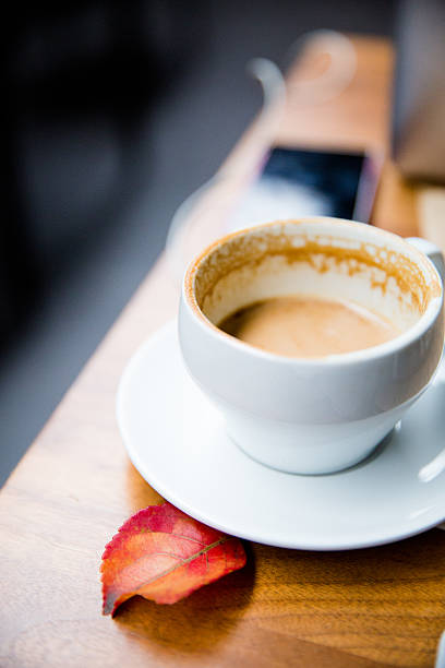 o café da tarde - coffee hot drink cup teaspoon - fotografias e filmes do acervo