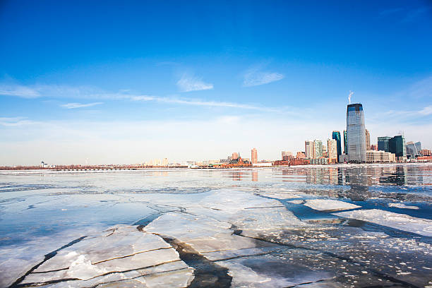 istock Chunks of Ice Float on NYC's Hudson River 465028818