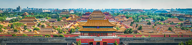 пекин запретный город пагода крыши знаменитый исторический памятник panorama китай - zijin cheng стоковые фото и изображения
