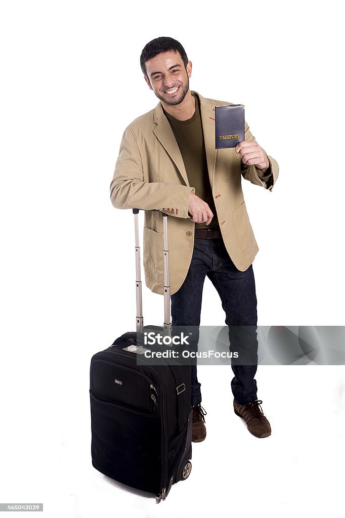 Feliz atraente homem segurando o passaporte isolado fundo branco - Foto de stock de Adulto royalty-free