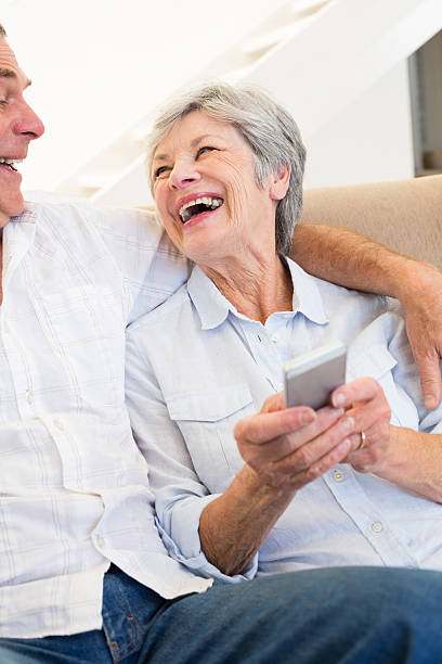 istock Senior couple with smartphone 465046844