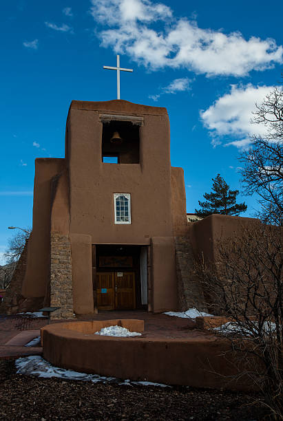 istock Adobe mission church in Northern New Mexico 465048256