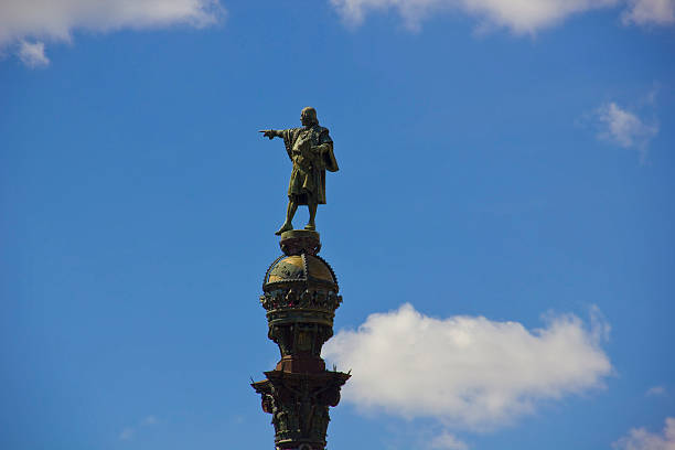 istock Statue of Christopher Columbus pointing America 465053714