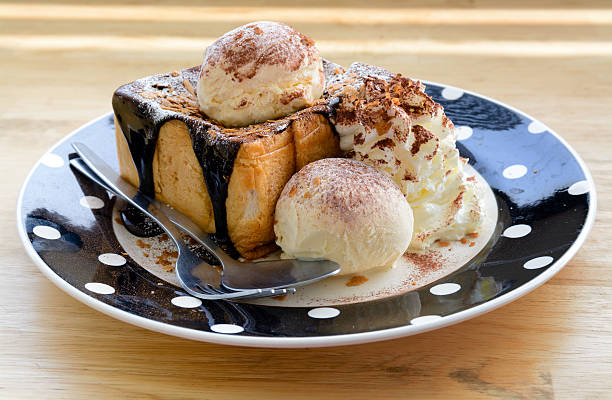 istock Ice cream on toasted bread with hot fudge 465055113