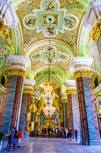 wnętrze piotra i pawła, sankt petersburg - cathedral st petersburg indoors fresco zdjęcia i obrazy z banku zdjęć