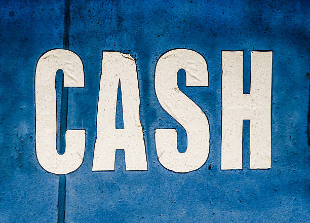 istock Grungy Cash Sign 465097764