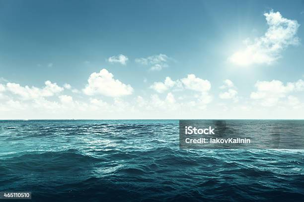 Perfect Sky And Ocean Stok Fotoğraflar & Deniz‘nin Daha Fazla Resimleri - Deniz, Gökyüzü, Su