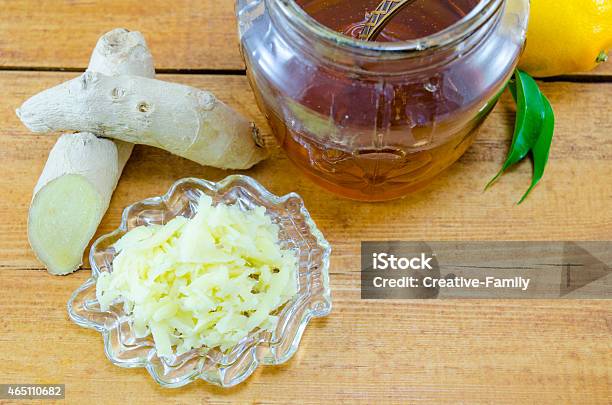 Ginger Root Honey And Sliced Ginger Stock Photo - Download Image Now - 2015, Aromatherapy, Close-up