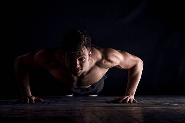 하고 팔굽혀펴기 - body building gym human muscle effort 뉴스 사진 이미지
