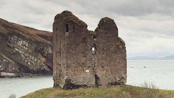 istock Minard Castle Ruins at Dingle Pensinula Coast 465119876