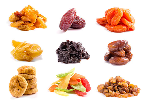 frutta secca isolato - dried fig brown color image dried food foto e immagini stock