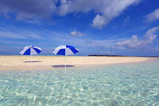 istock Beautiful beach in Okinawa 465125111