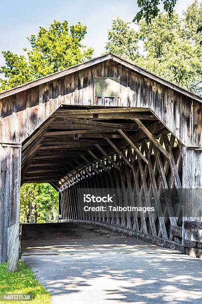 Cedarburg Wi Covered Bridge Stock Photo - Download Image Now - Cedarburg, Wisconsin, 2015