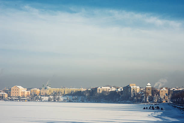 istock town on the lake 465136210