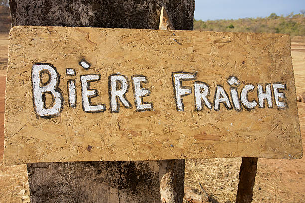istock Sign board with Fresh Beer in French 465137107