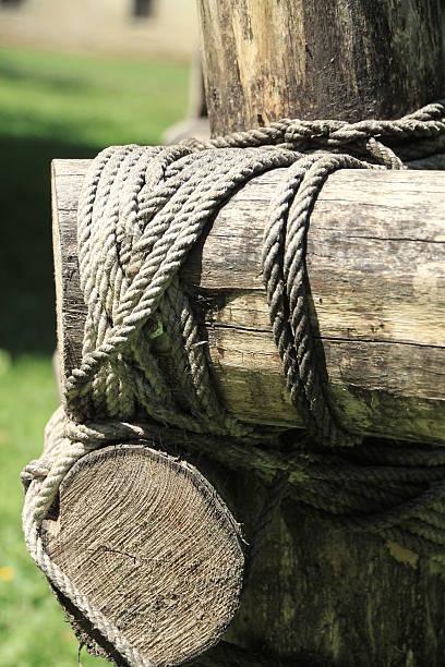 braided cords on a pole in the port of Camogli