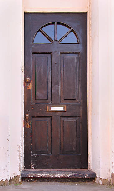 istock Grunge wooden door 465153788