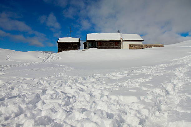 istock Hut in the middle of snow - Karwendel Mountains 465160811