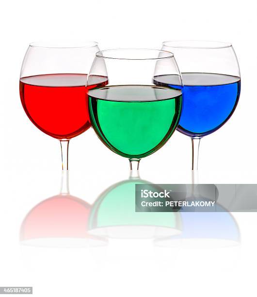 Красочные Напитки — стоковые фотографии и другие картинки Алкоголь - напиток - Алкоголь - напиток, Бар - питейное заведение, Белое вино