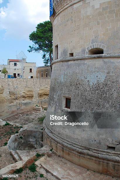 Zamek W Acaya - zdjęcia stockowe i więcej obrazów Apulia - Apulia, Bez ludzi, Drzewo