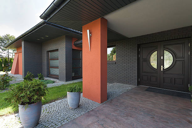 istock Entrance to a huge house 465220547