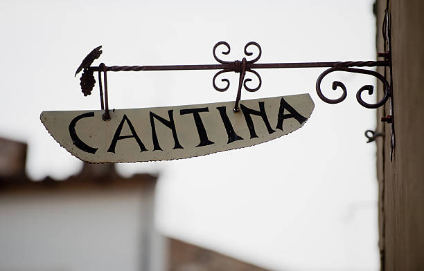 istock Sign of a Cellar 465238933