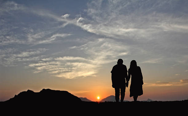 istock Couple in the evening 465248675