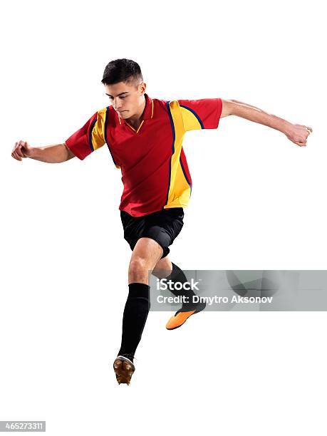 Jogador De Futebol Profissional De Remate - Fotografias de stock e mais imagens de Futebol - Futebol, Ao Ar Livre, Atividade Móvel